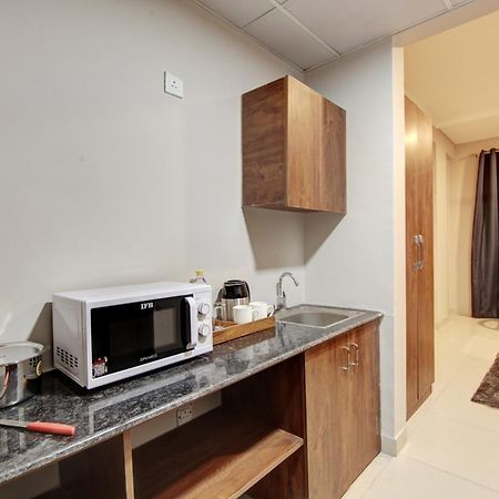 Limewood Stay - Executive Huda City Center Γκουργκάον Εξωτερικό φωτογραφία
